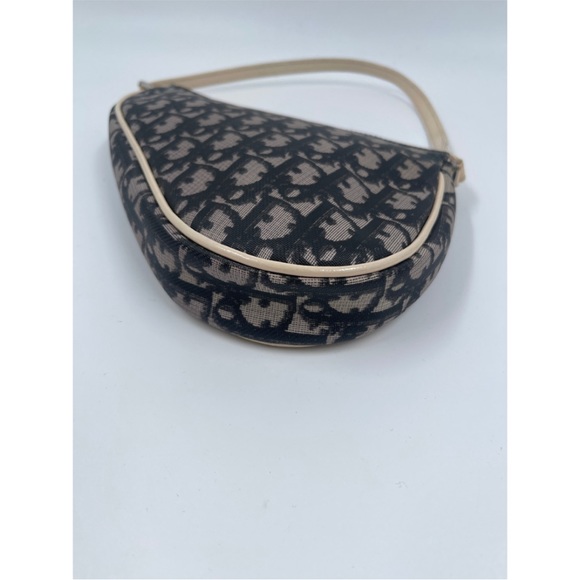 Dior Vintage Saddle Bag - Picture 4 of 10